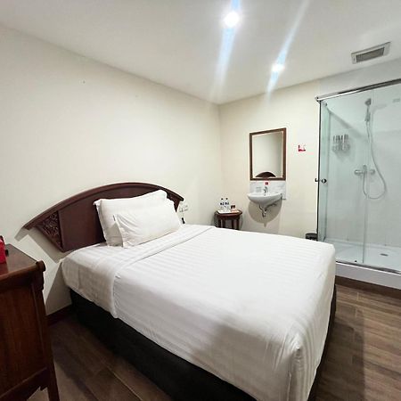 D'Primahotel Balikpapan Exteriör bild